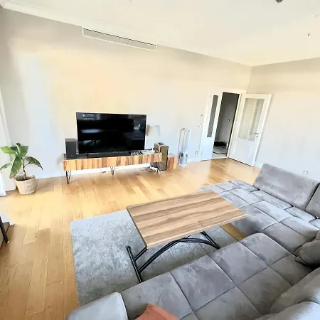 Emaar 2bed+3bath 120sqm Spacious Daire